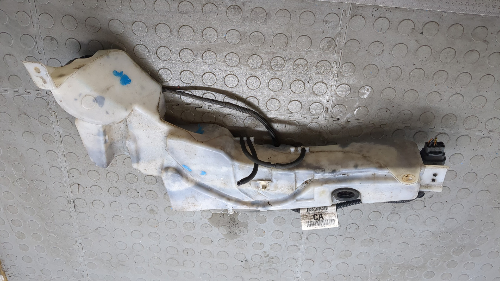 Бачок омывателя лобового стекла