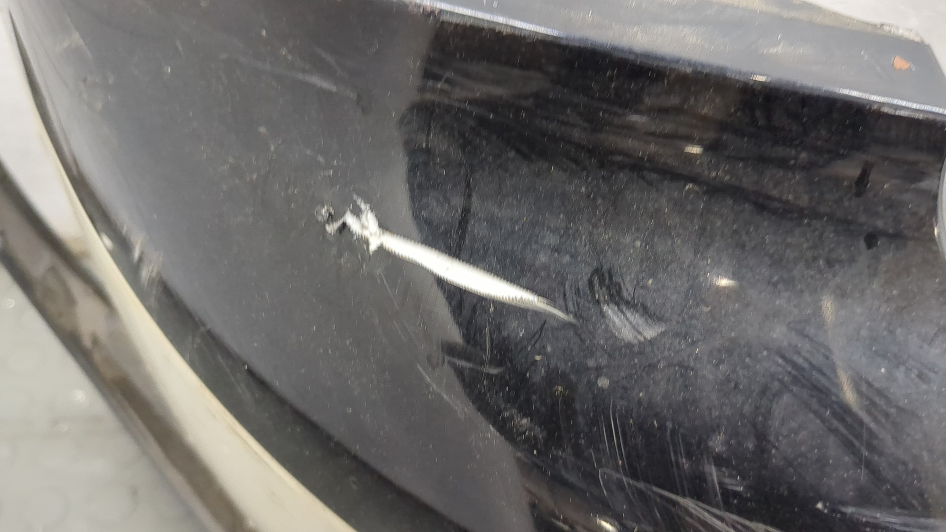 Бампер задний