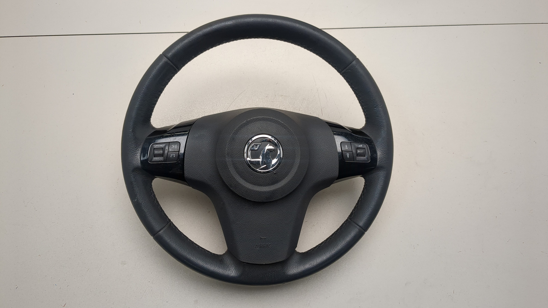 Рулевое колесо (руль)