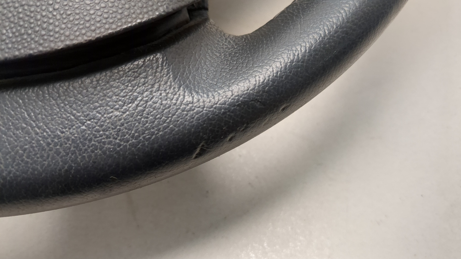 Рулевое колесо (руль)