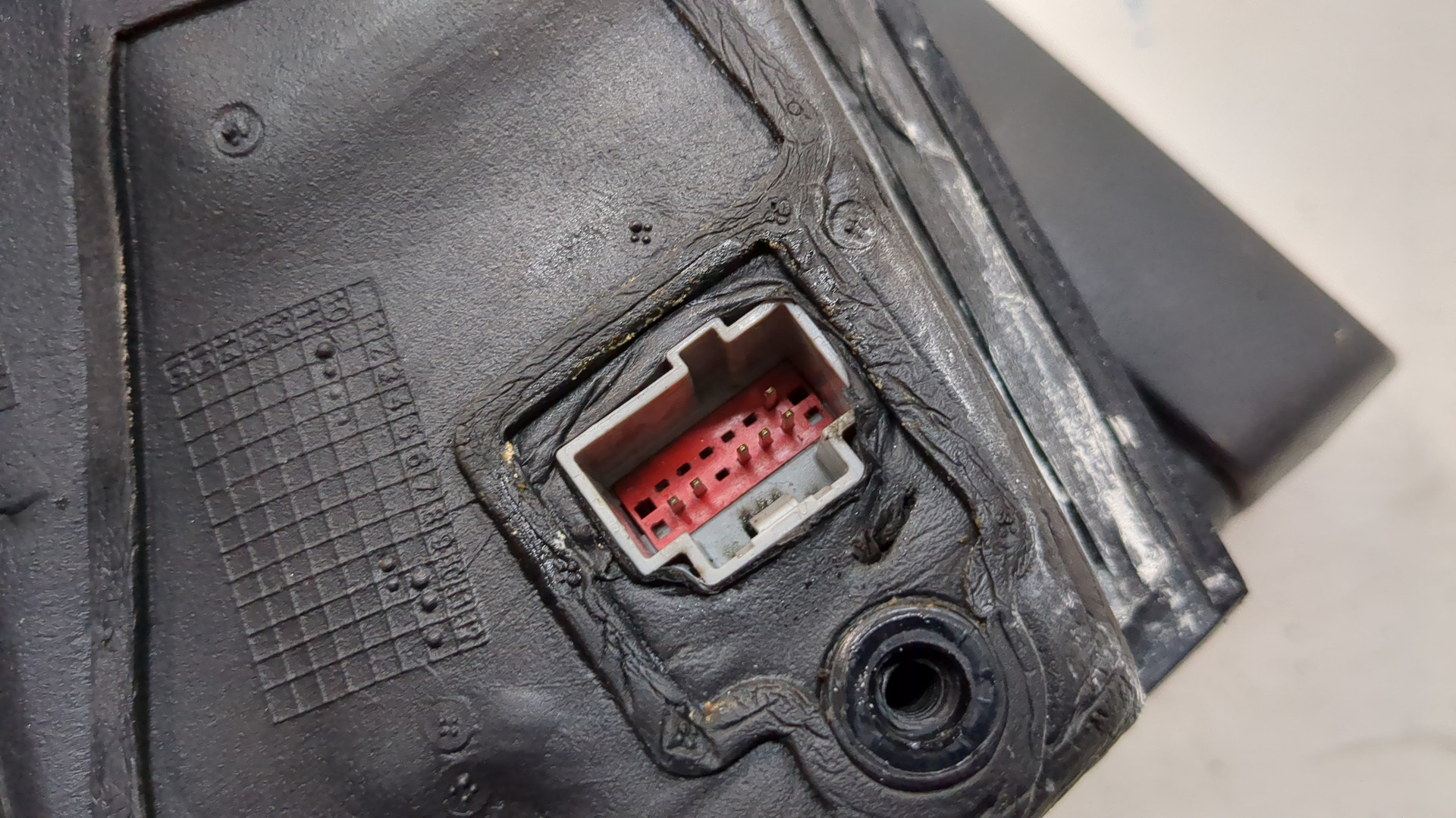 Зеркало правое электрическое