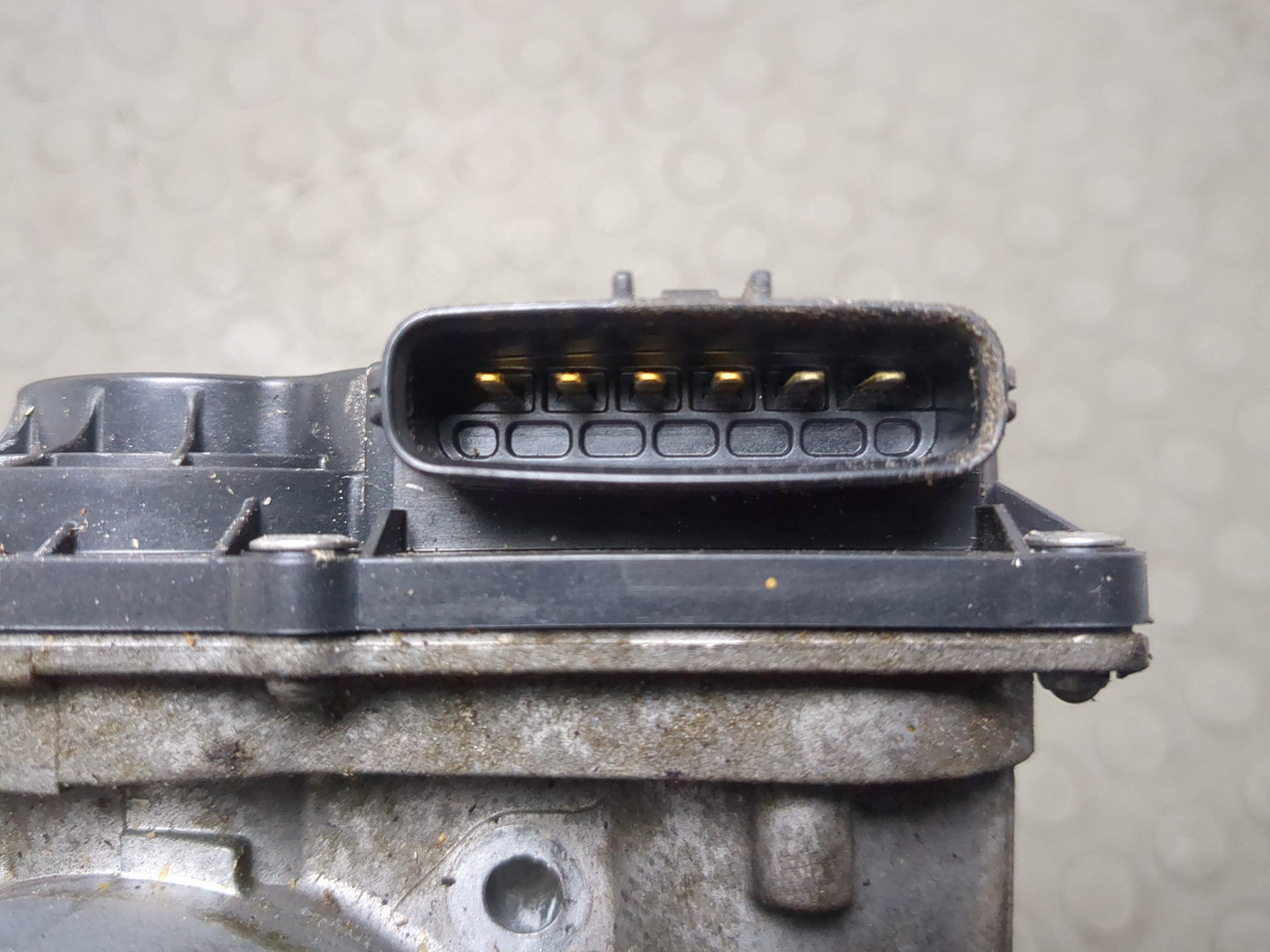 Заслонка дроссельная электрическая