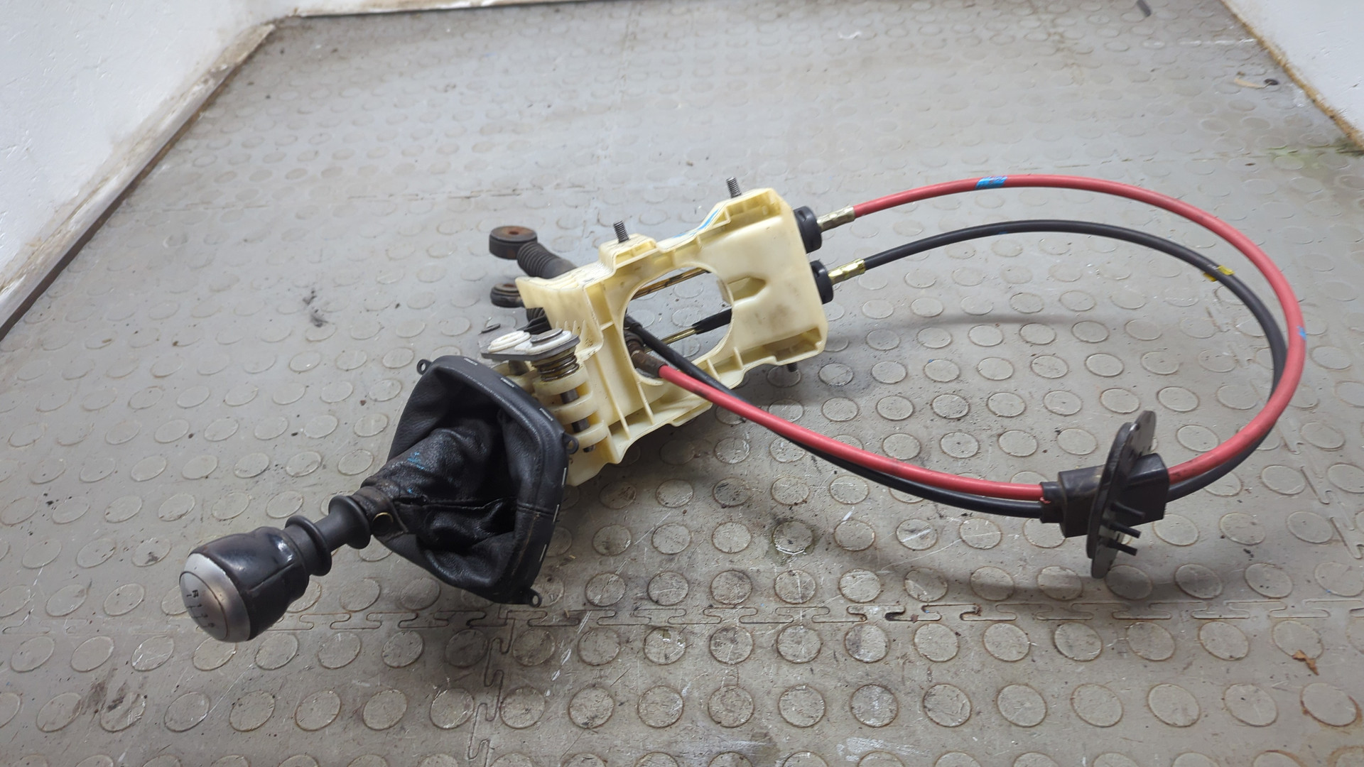 Кулиса МКПП / АКПП