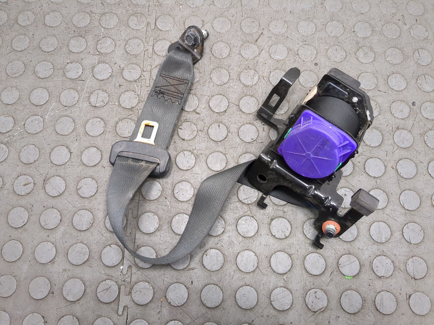 Ремень безопасности