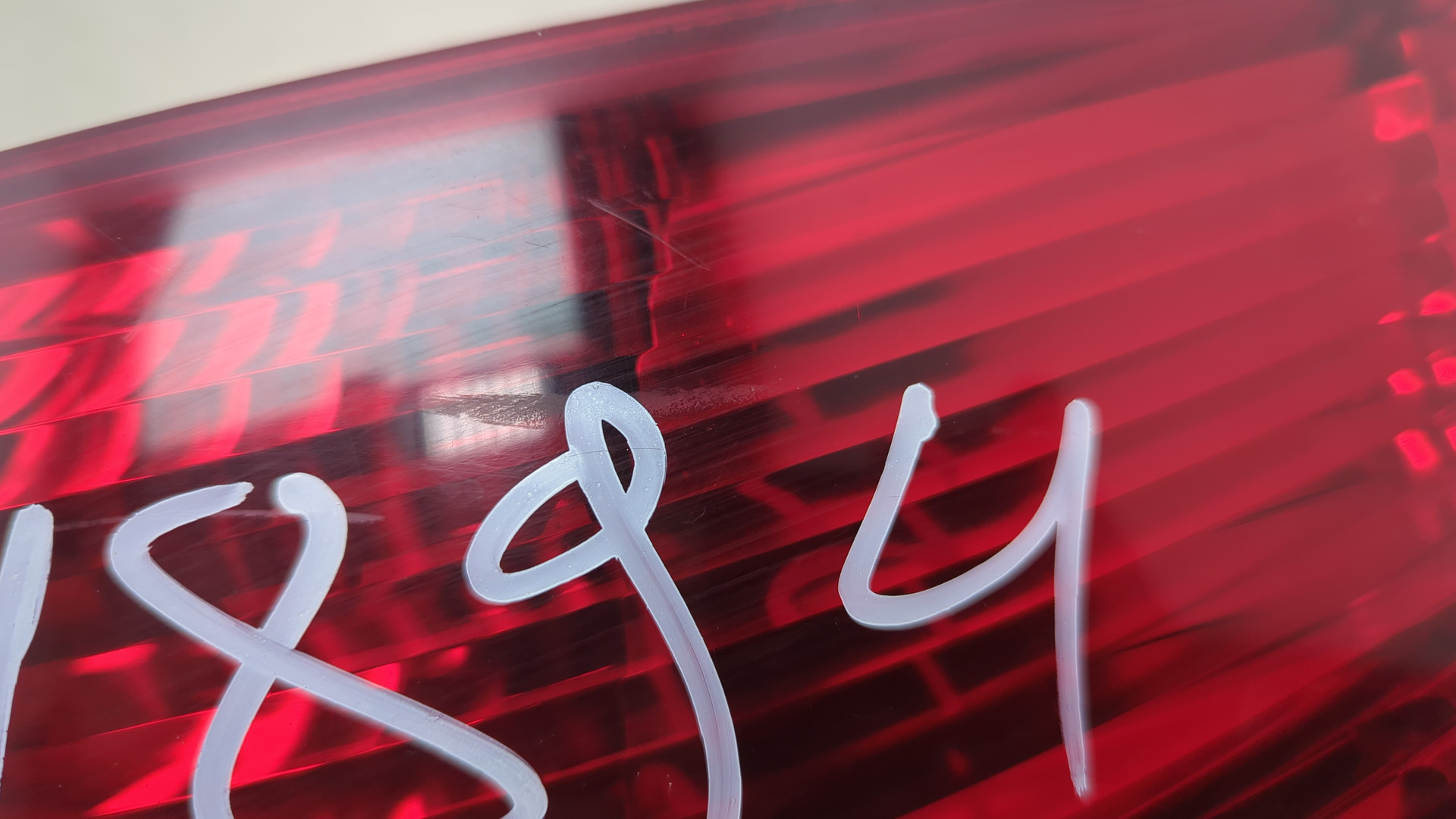 Фонарь задний правый