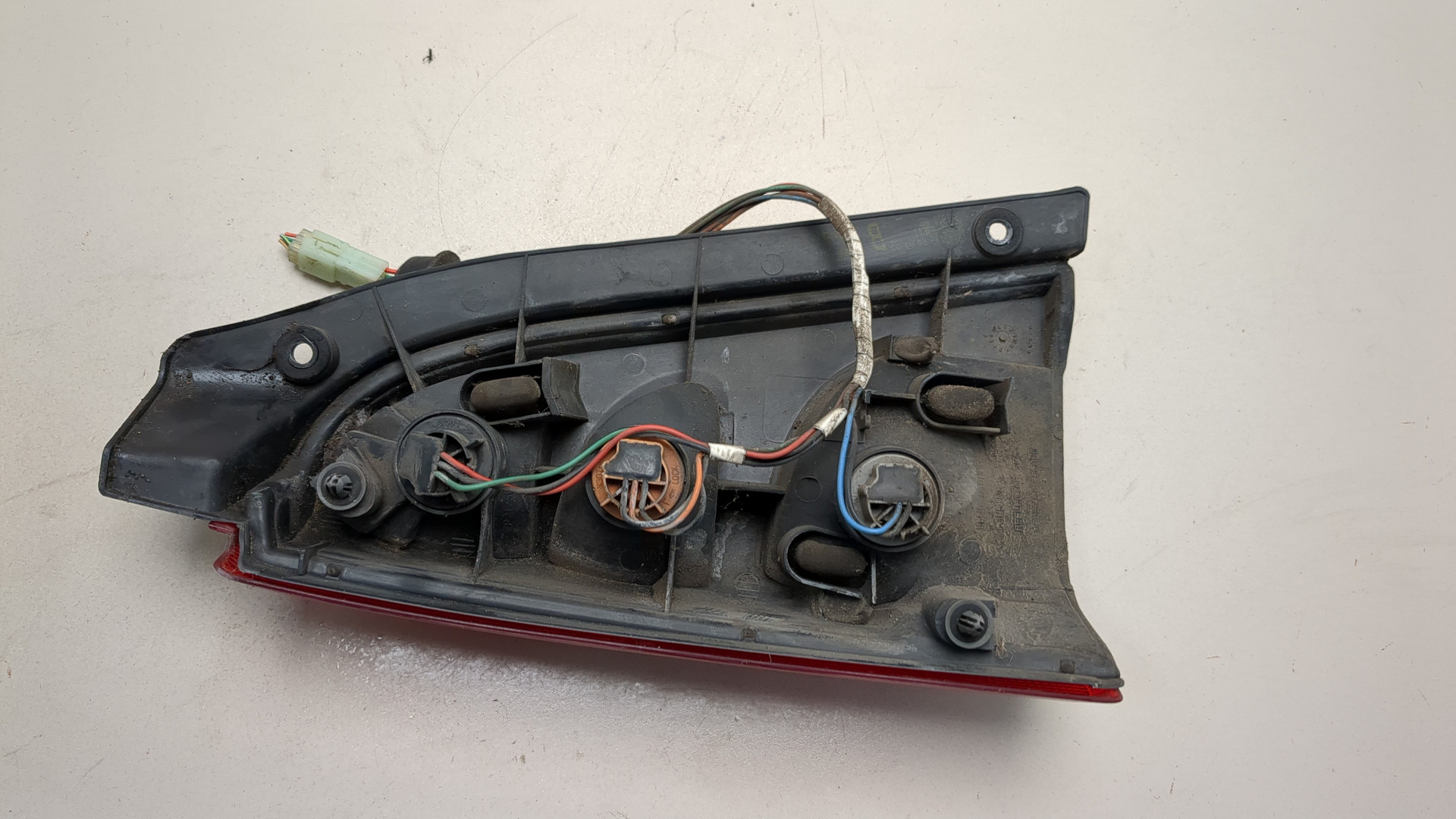 Фонарь задний правый