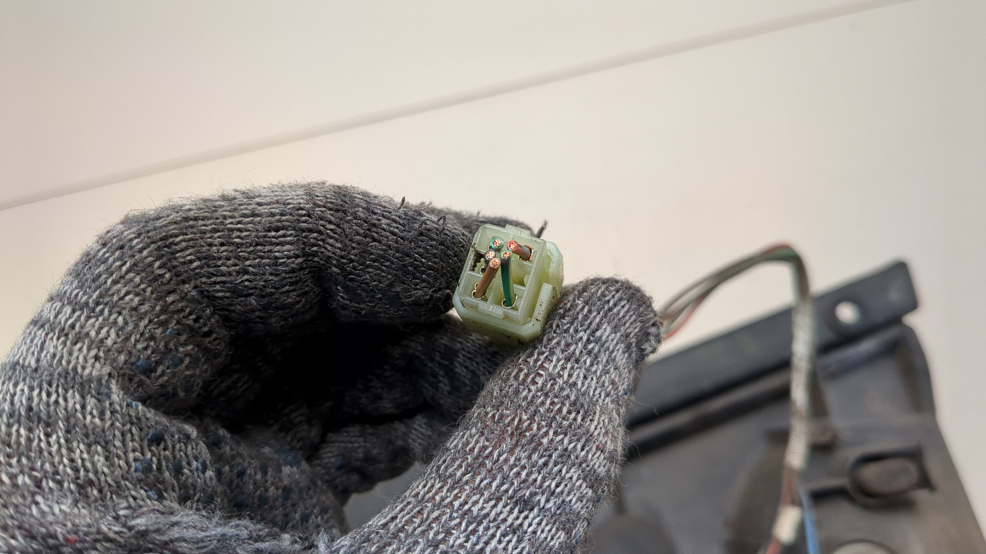 Фонарь задний правый