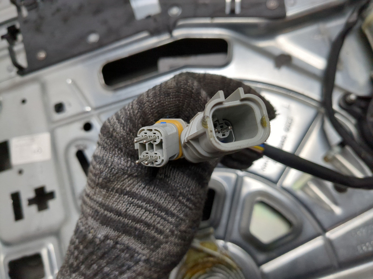 Стеклоподъемник электр. передний левый