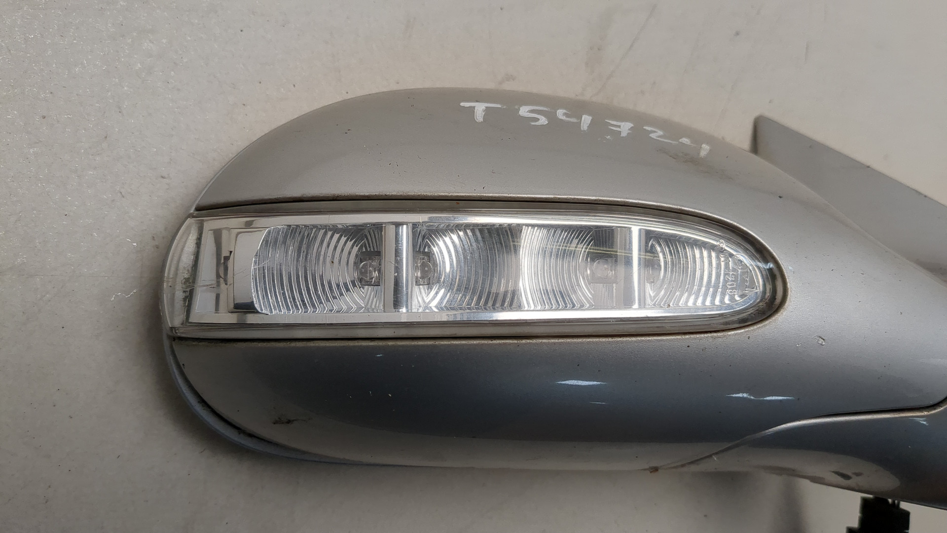 Зеркало правое электрическое