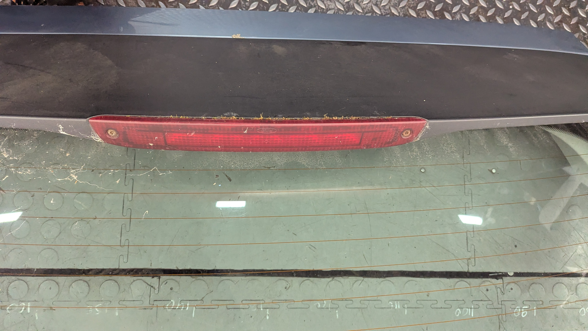 Дверь багажника