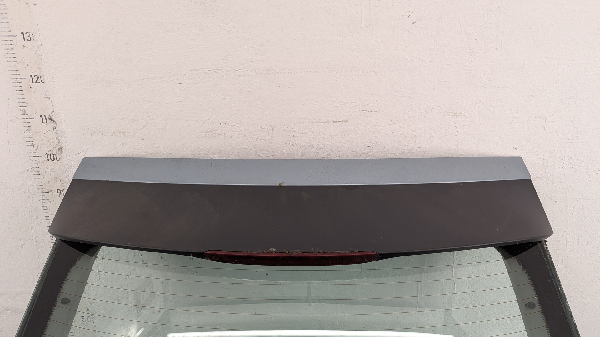 Дверь багажника