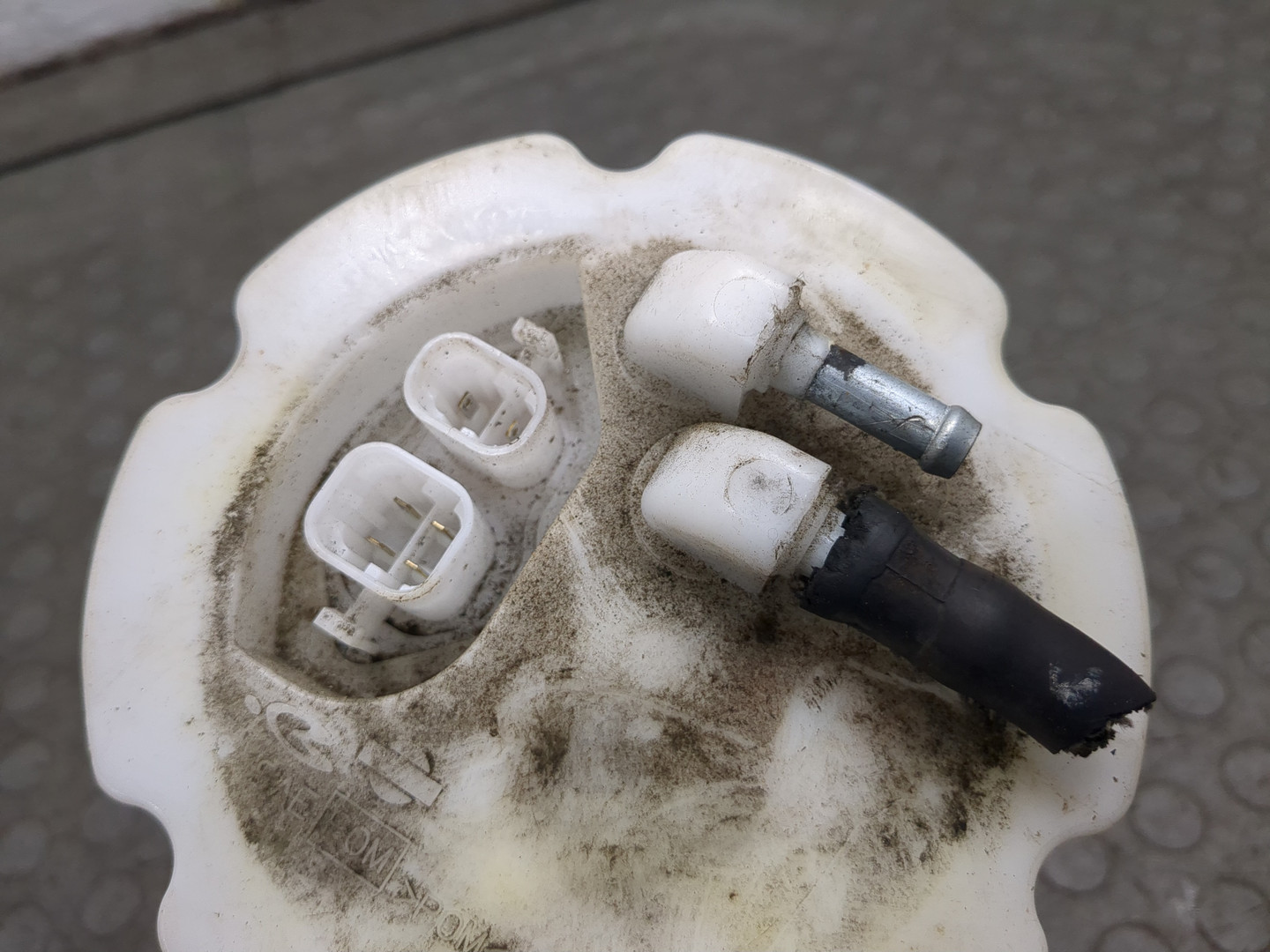 Насос топливный электрический