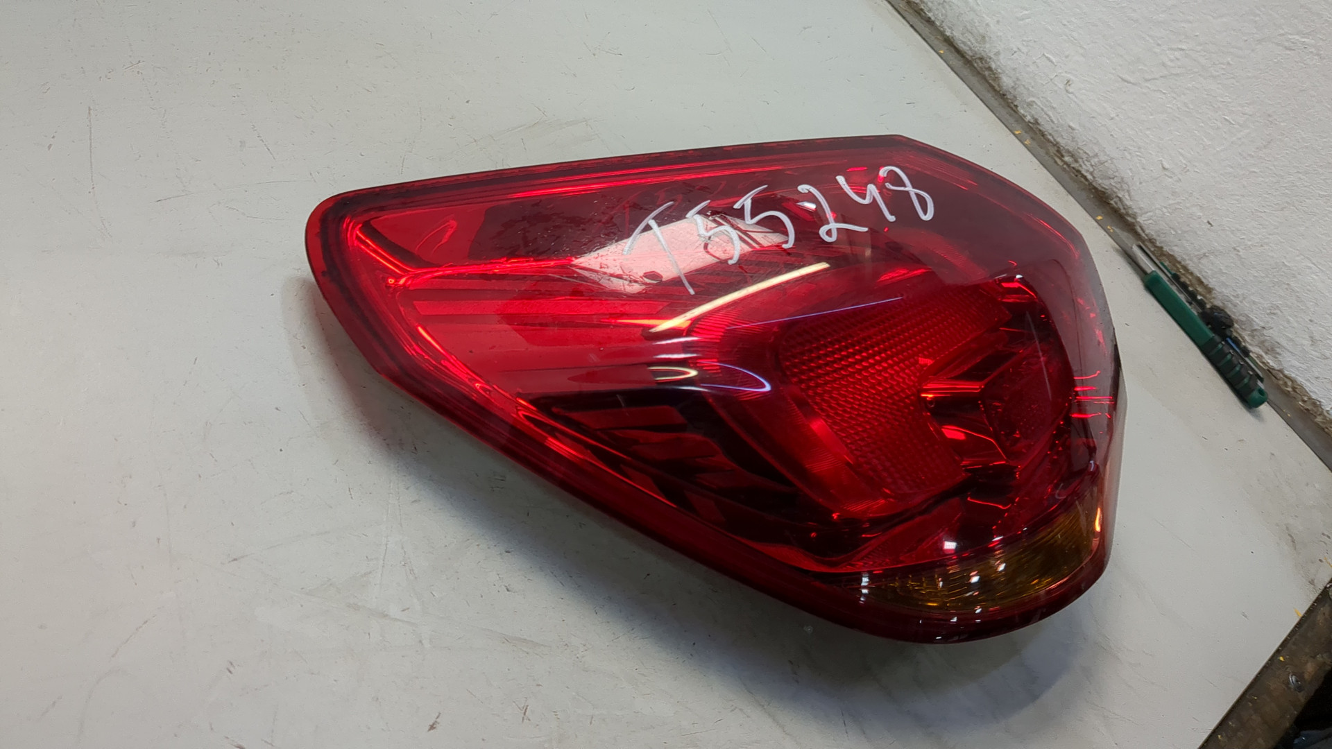 Фонарь задний левый