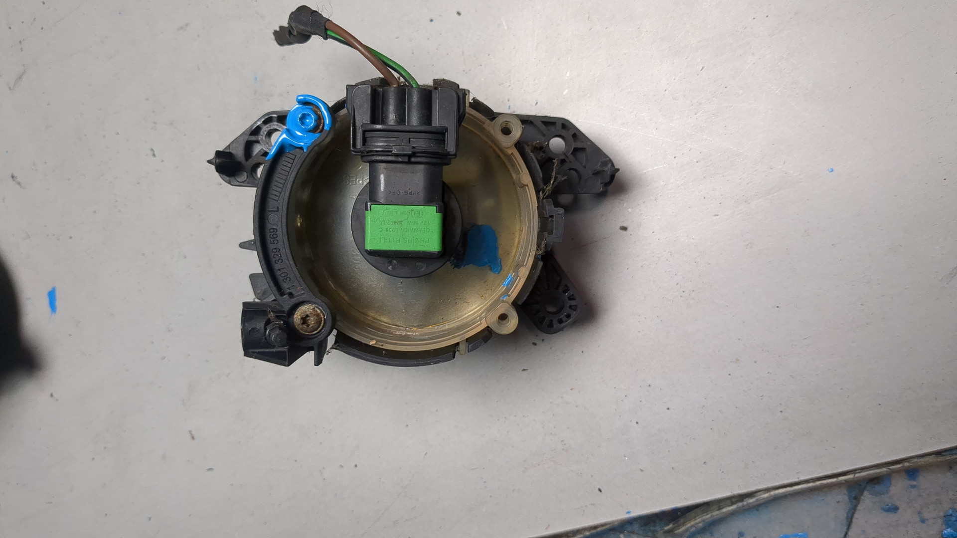 Фара противотуманная левая