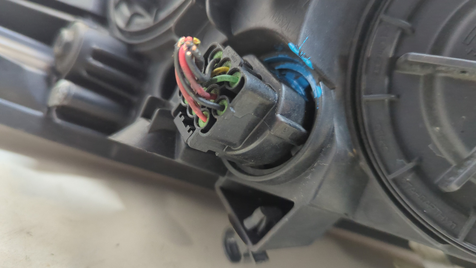 Фара правая