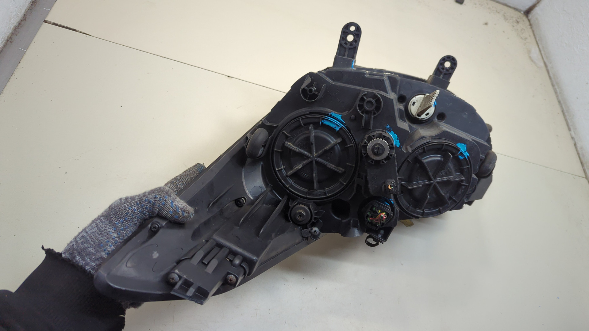 Фара правая