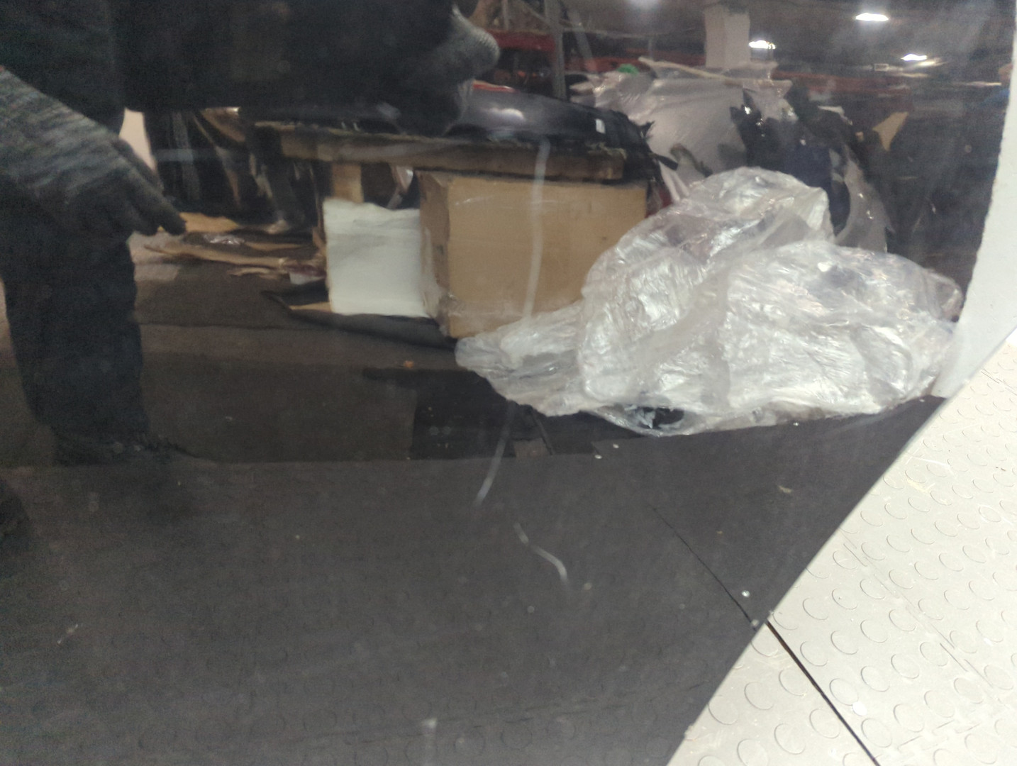 Дверь задняя левая