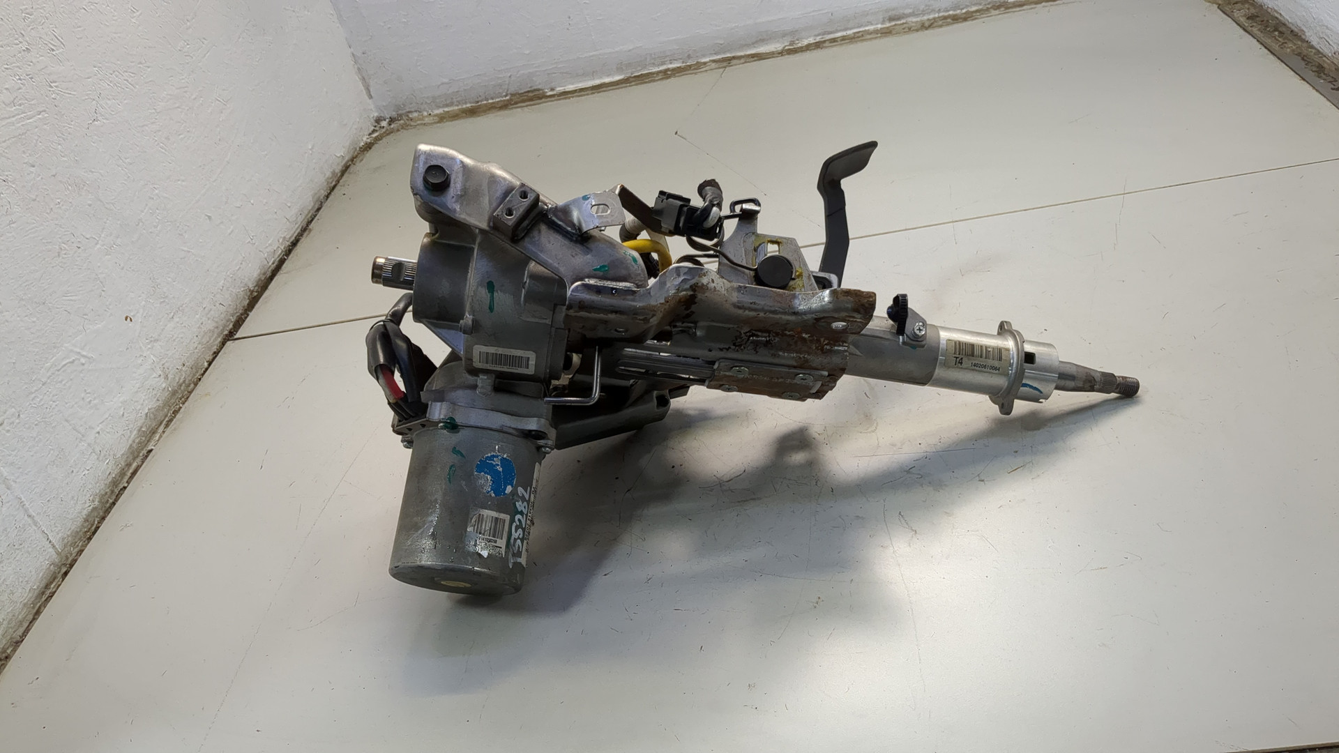 Серводвигатель рулевой рейки