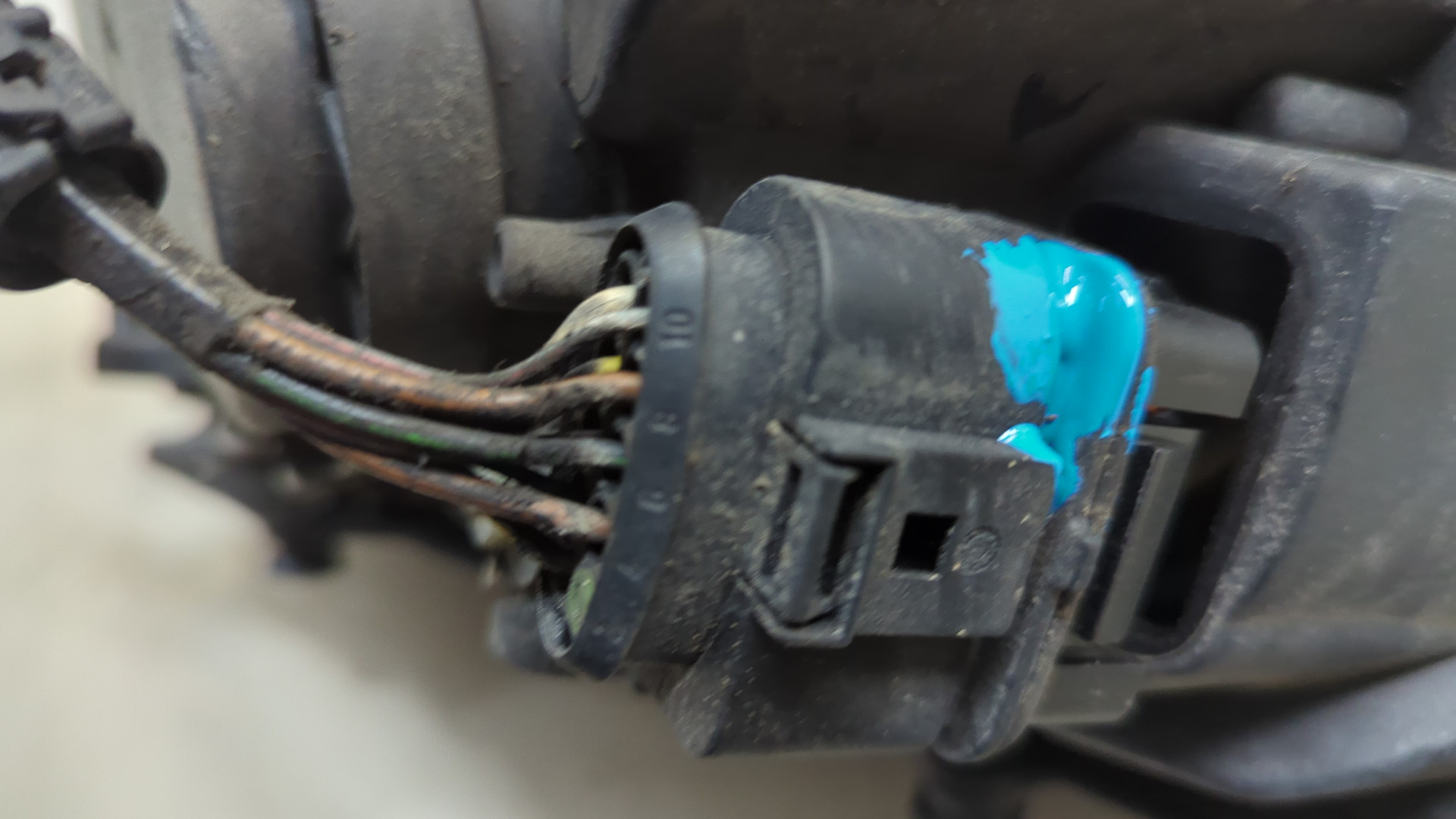 Фара правая