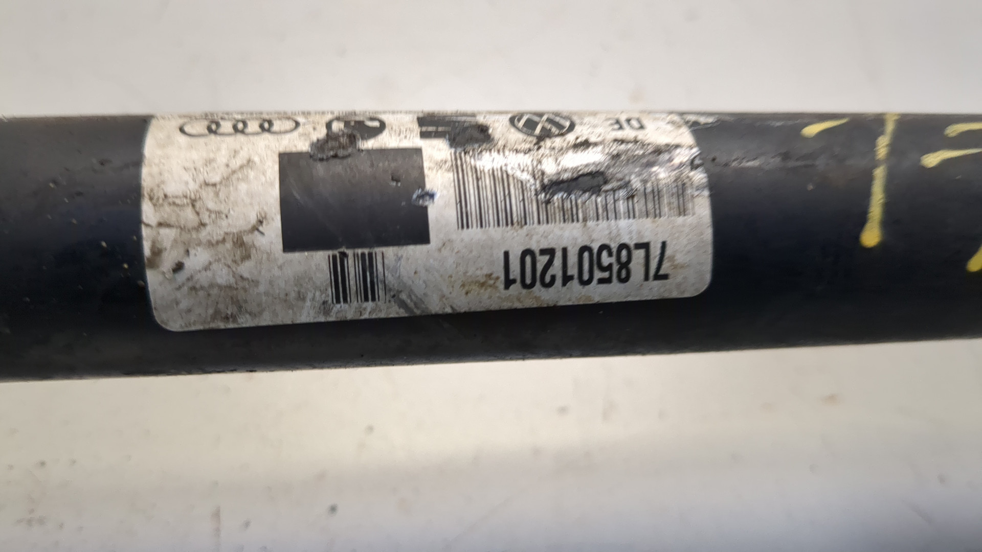 Полуось задняя