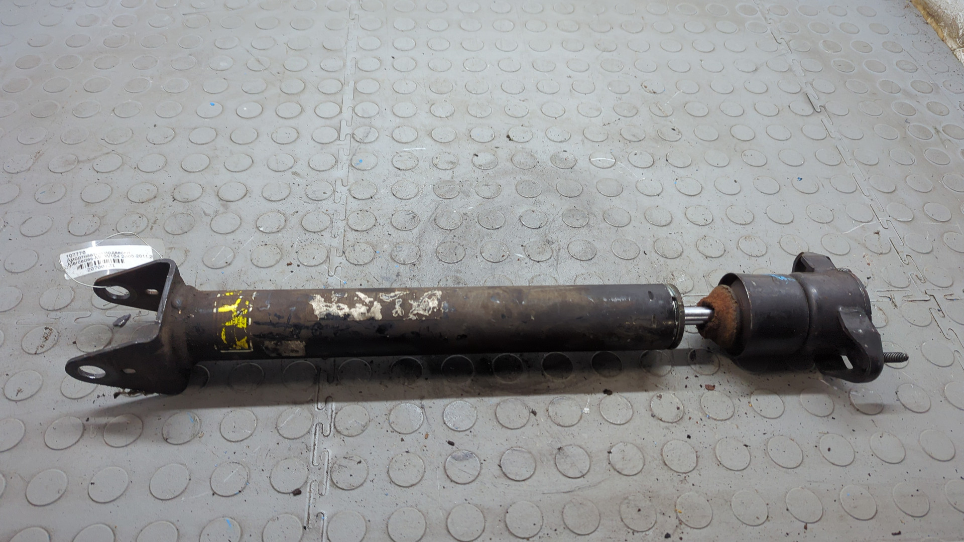 Амортизатор задний (стойка)