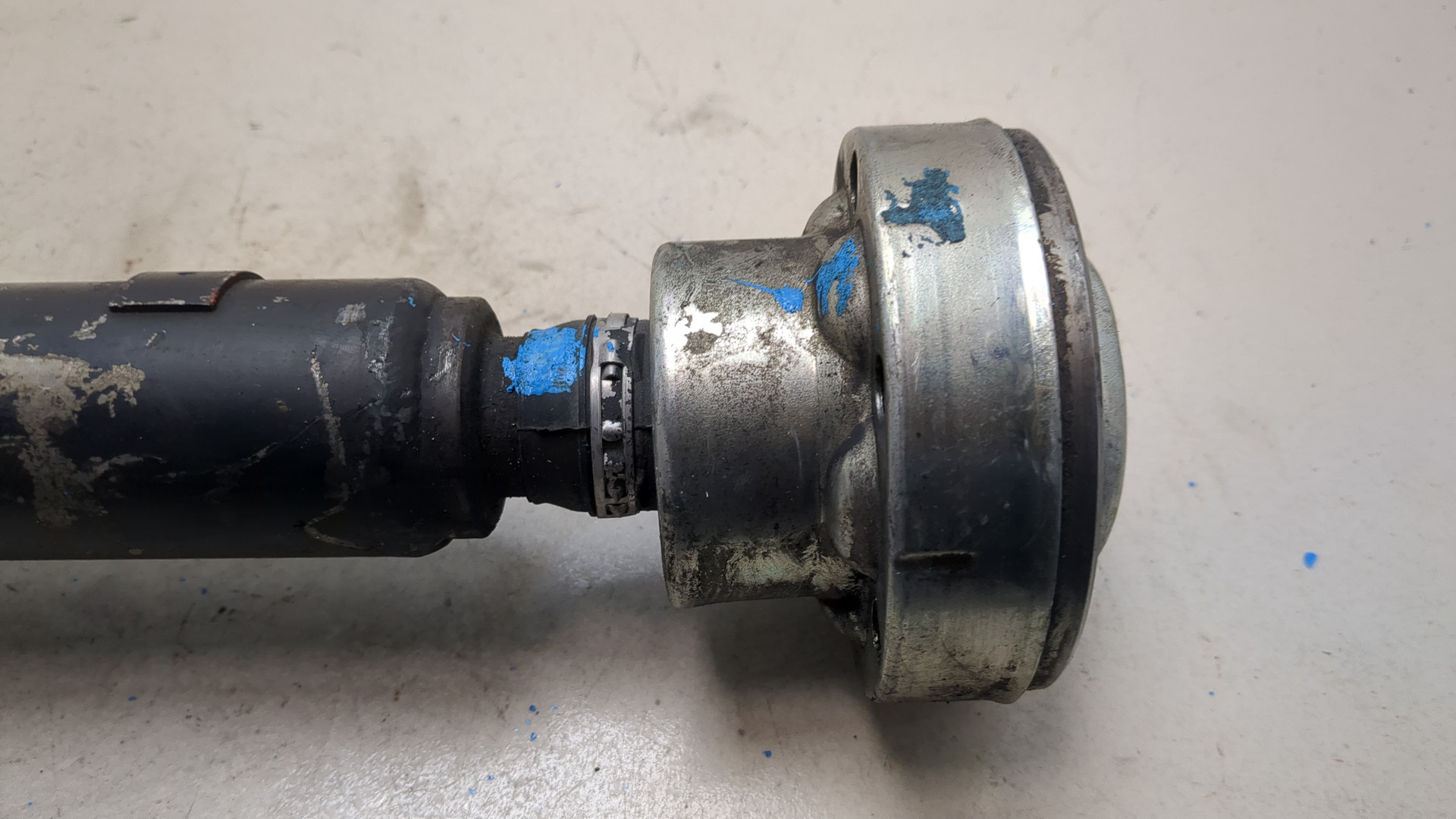 Вал карданный передний