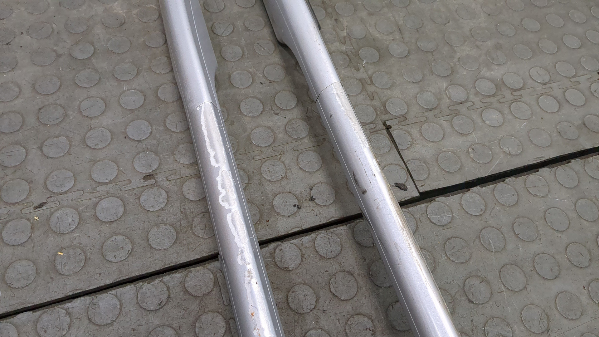 Рейлинги (релинг) к-кт (планки на крышу)