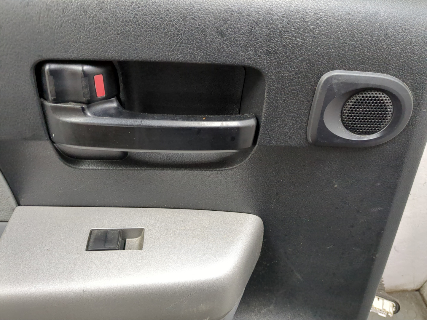 Дверь задняя левая