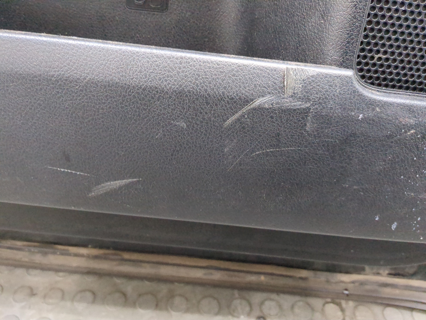 Дверь задняя левая