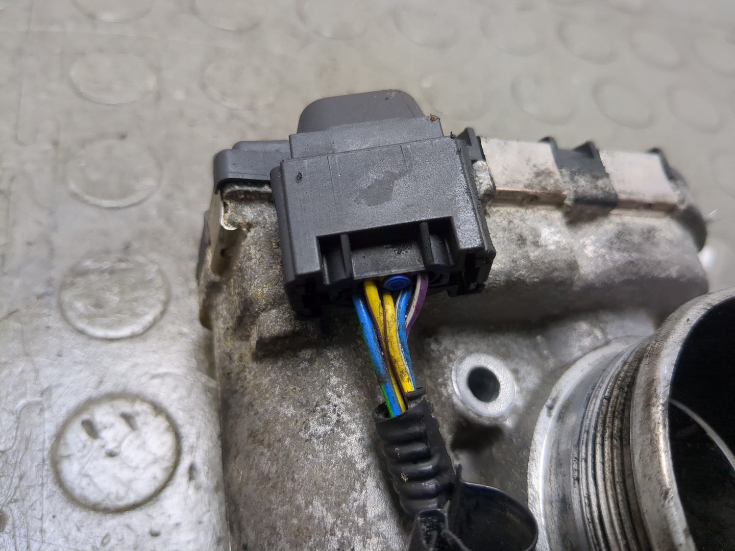 Заслонка дроссельная электрическая