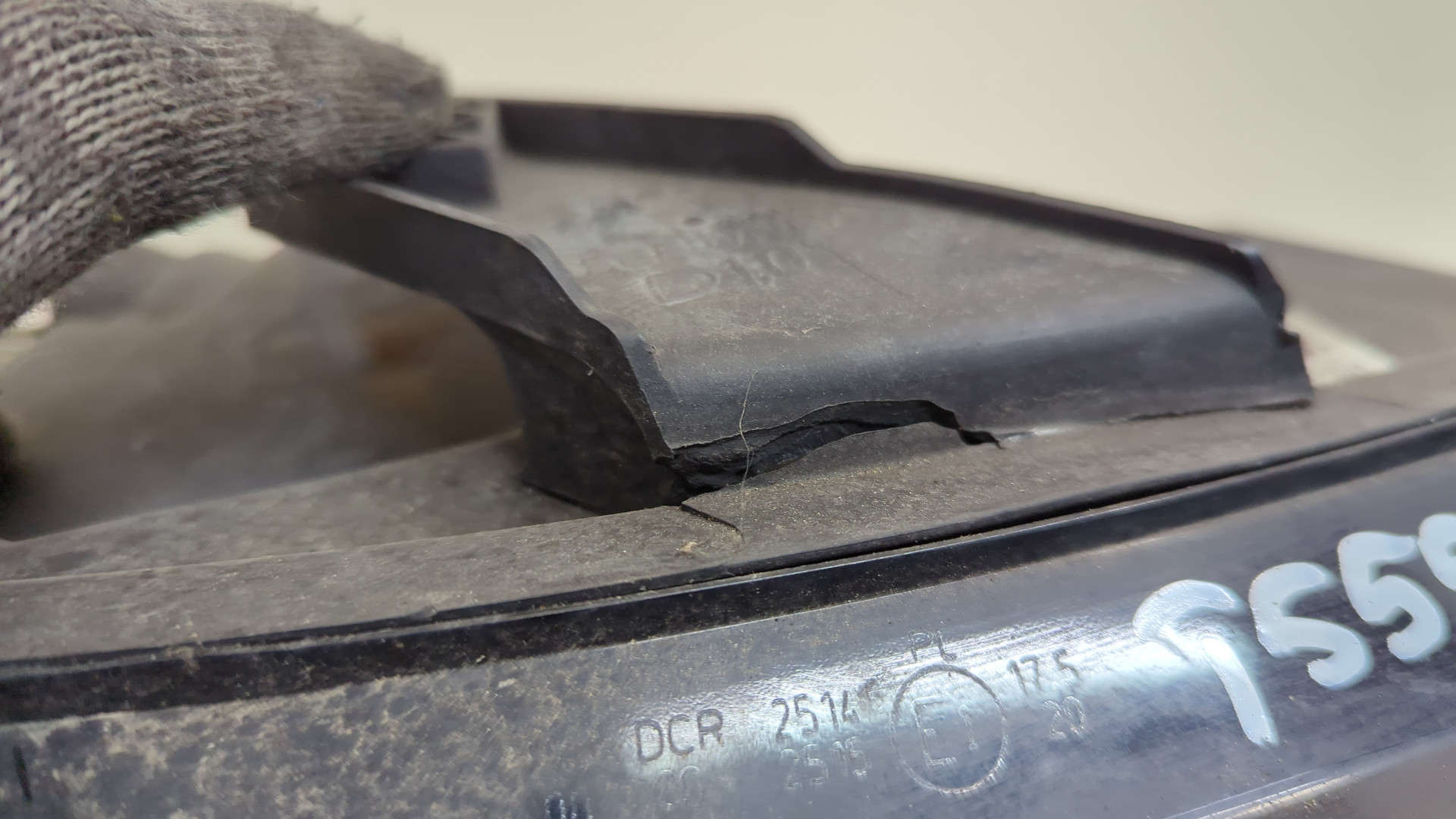 Фара правая