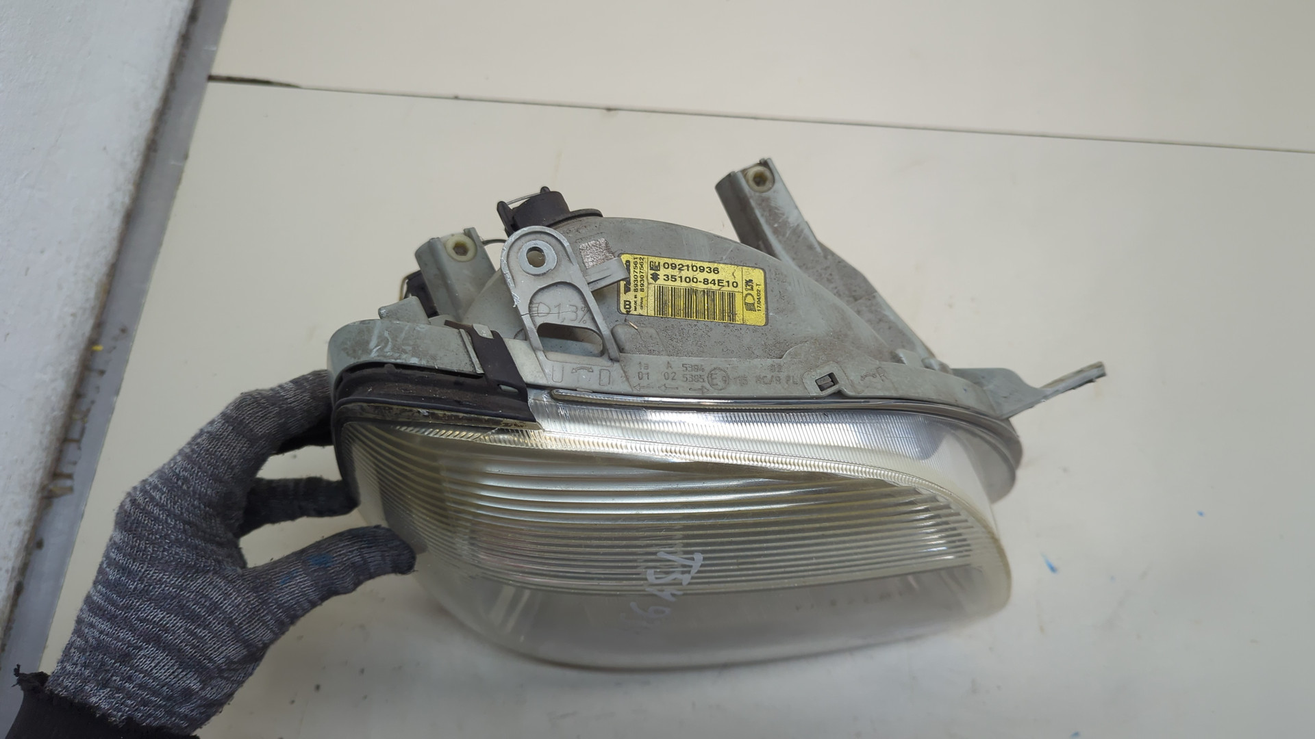 Фара правая