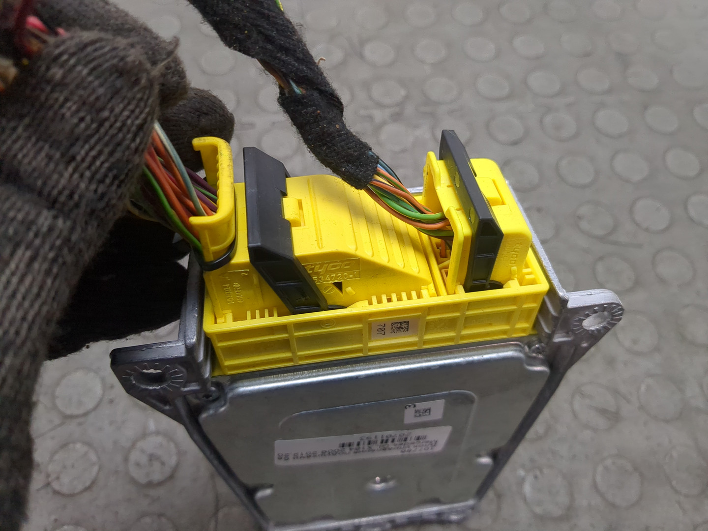 Блок управления подушек безопасности (AIR BAG)