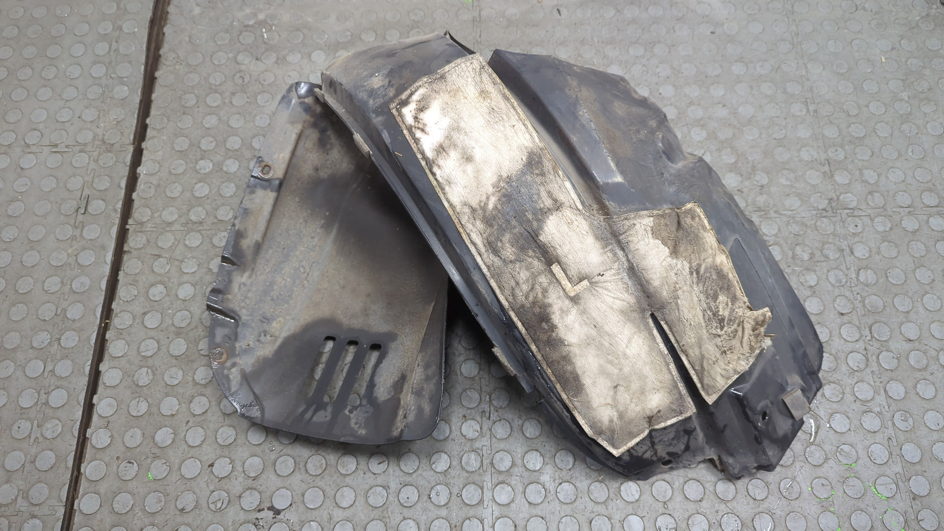 Локер передний левый