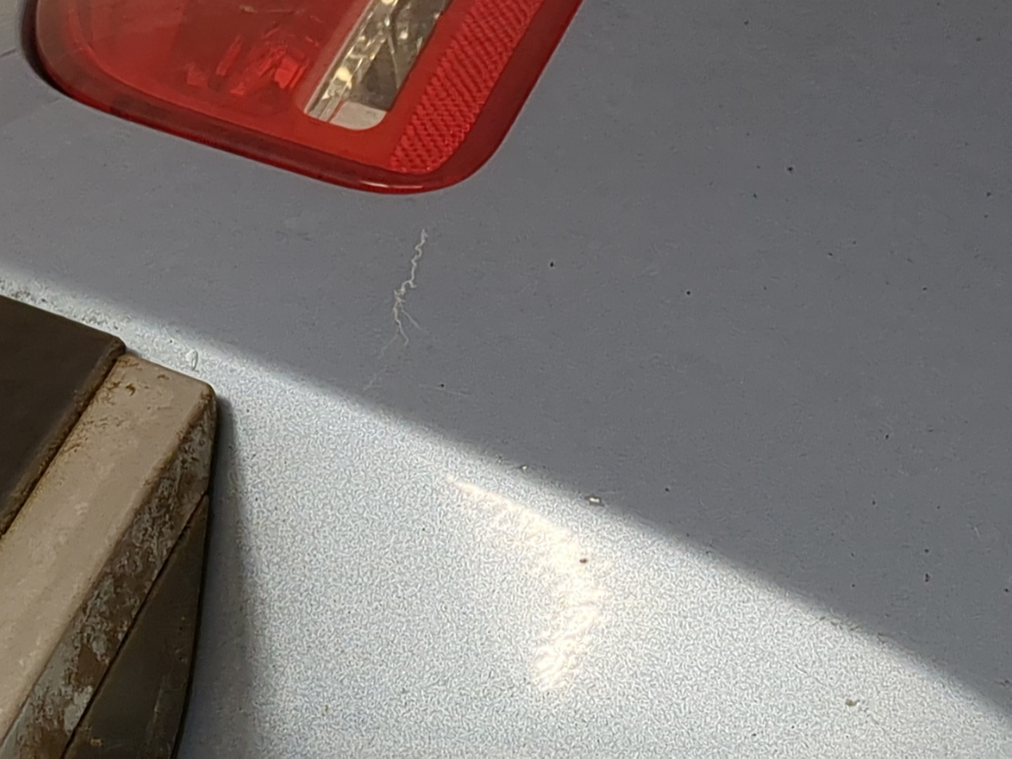 Дверь багажника