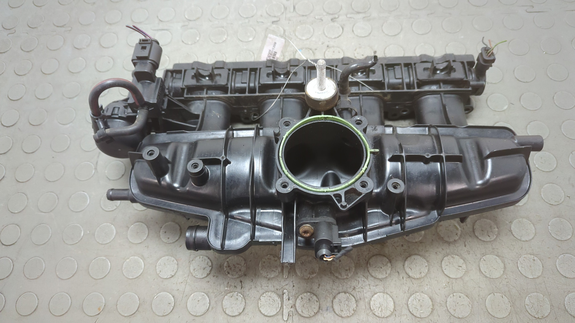 Коллектор впускной