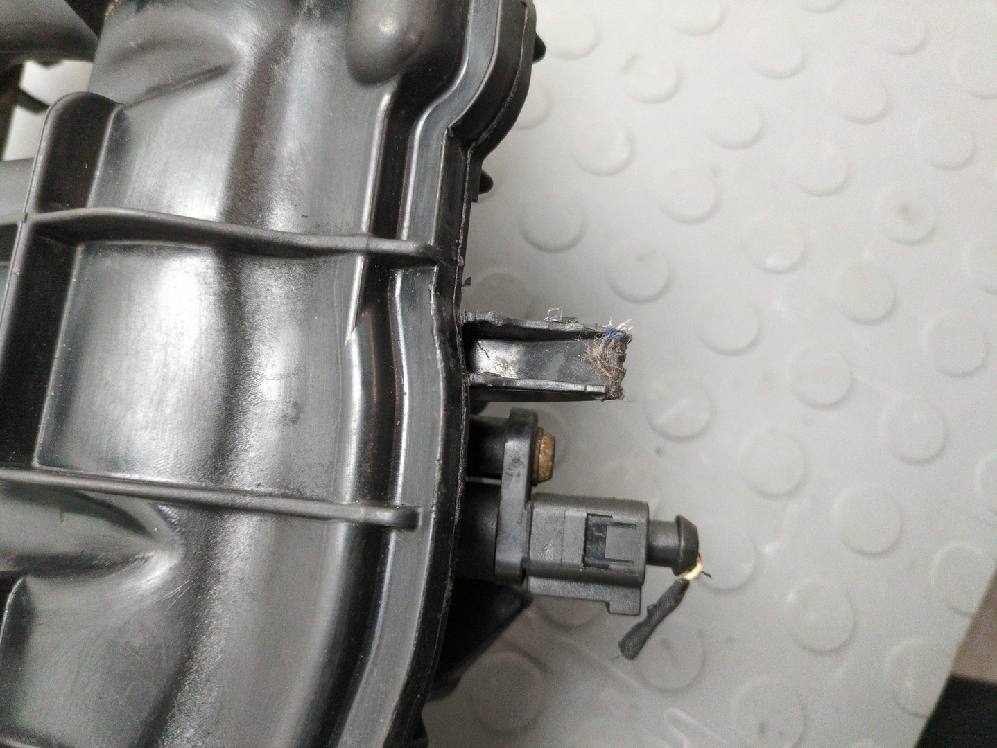 Коллектор впускной