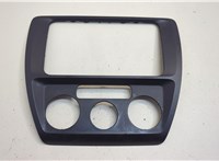 5C6858069C Рамка под магнитолу Volkswagen Jetta 6 2010-2018 20701806 #1