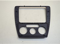 5C6858069C Рамка под магнитолу Volkswagen Jetta 6 2010-2018 20701806 #3