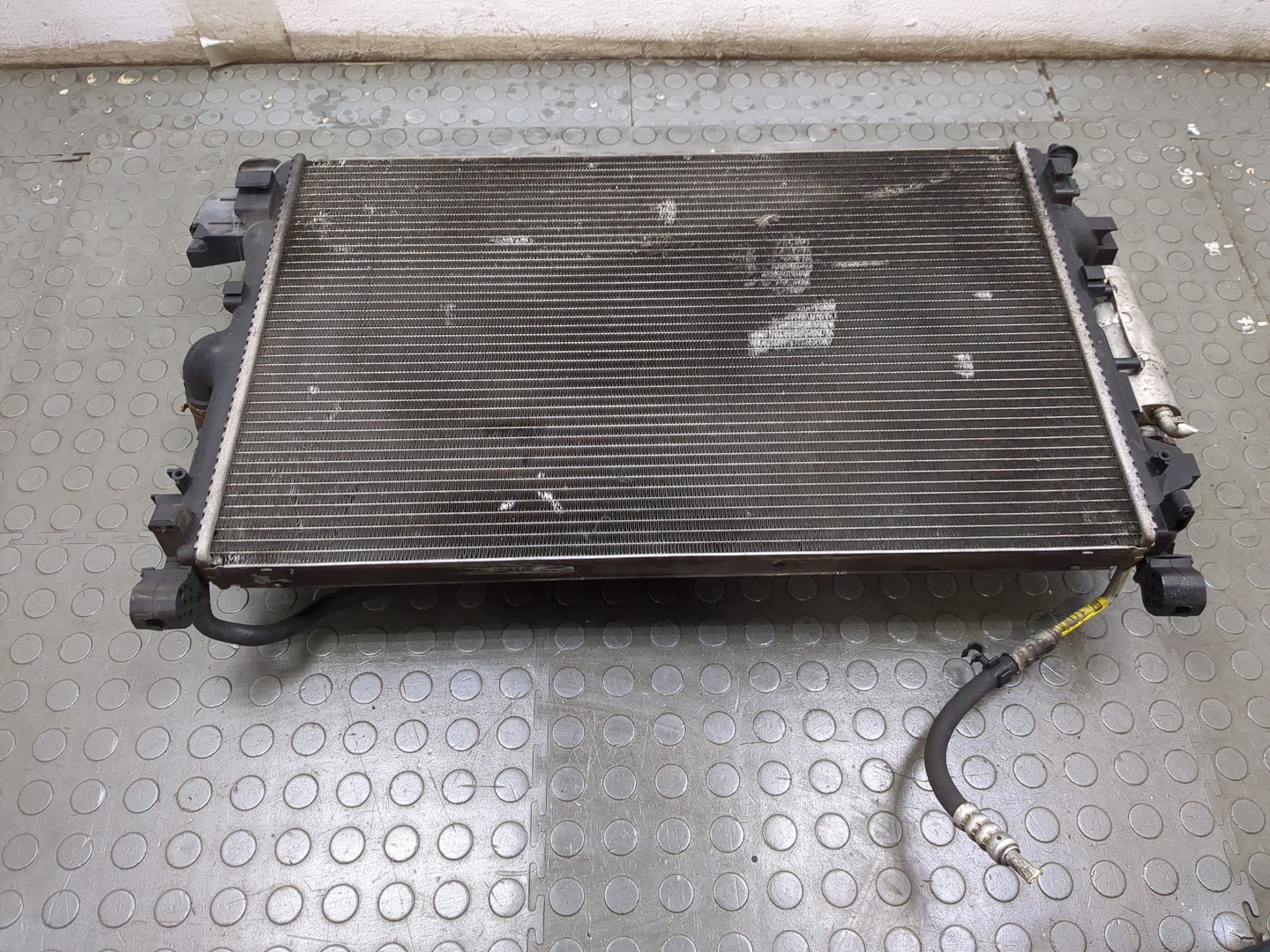 Радиатор охлаждения двигателя основной