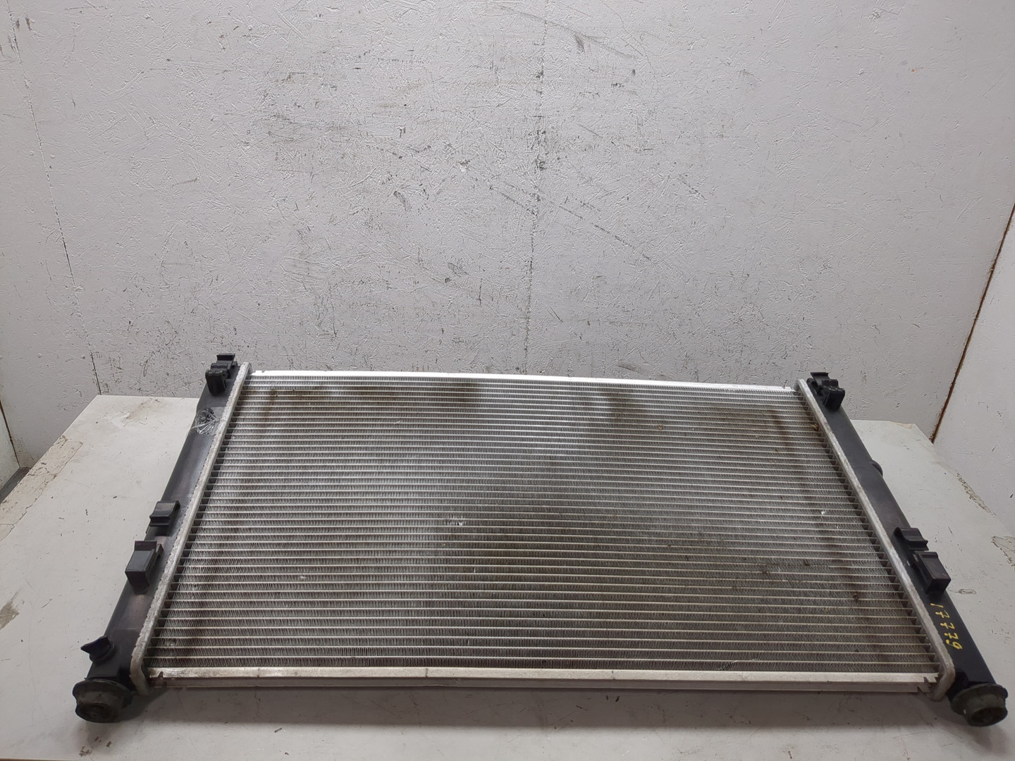 Радиатор охлаждения двигателя основной