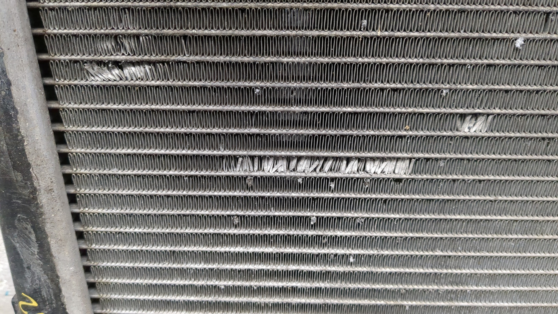 Радиатор охлаждения двигателя основной