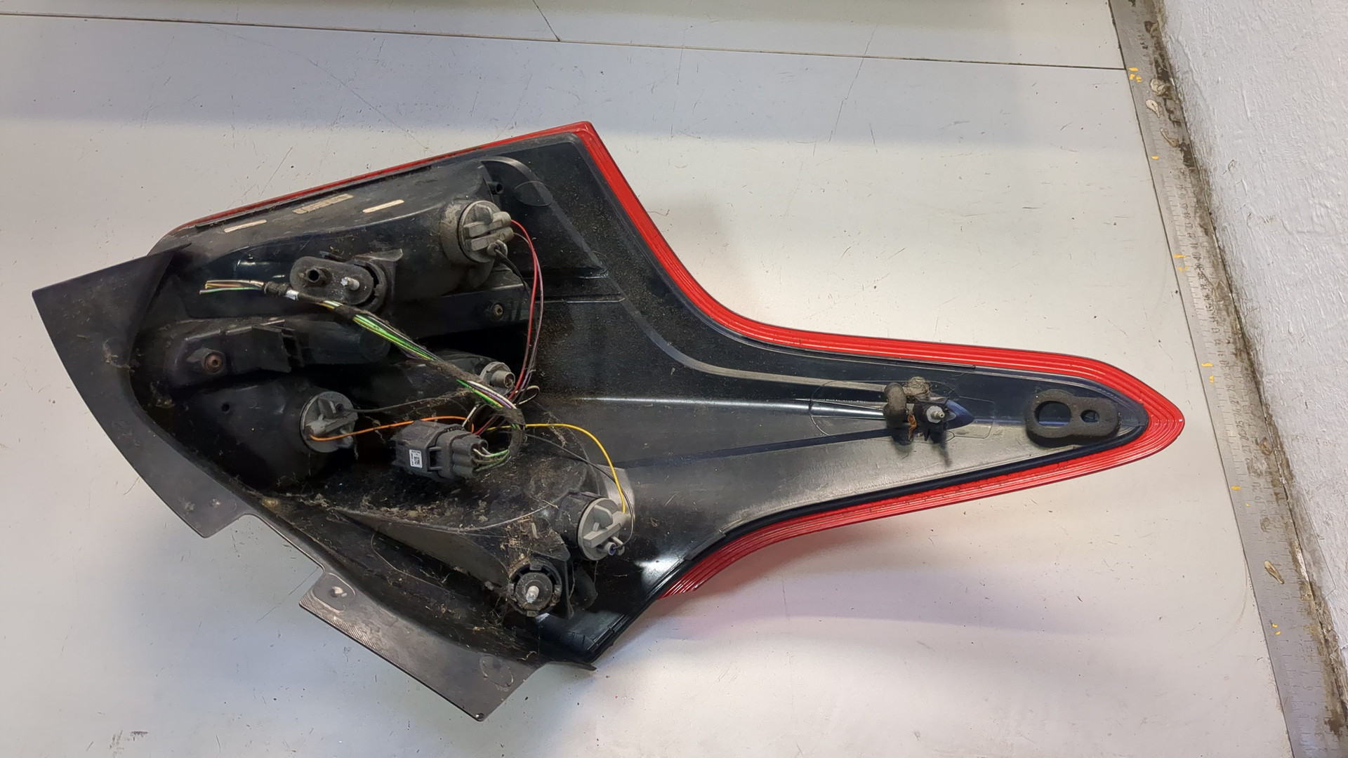 Фонарь задний правый