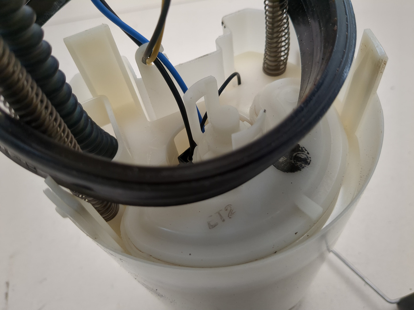 Насос топливный электрический