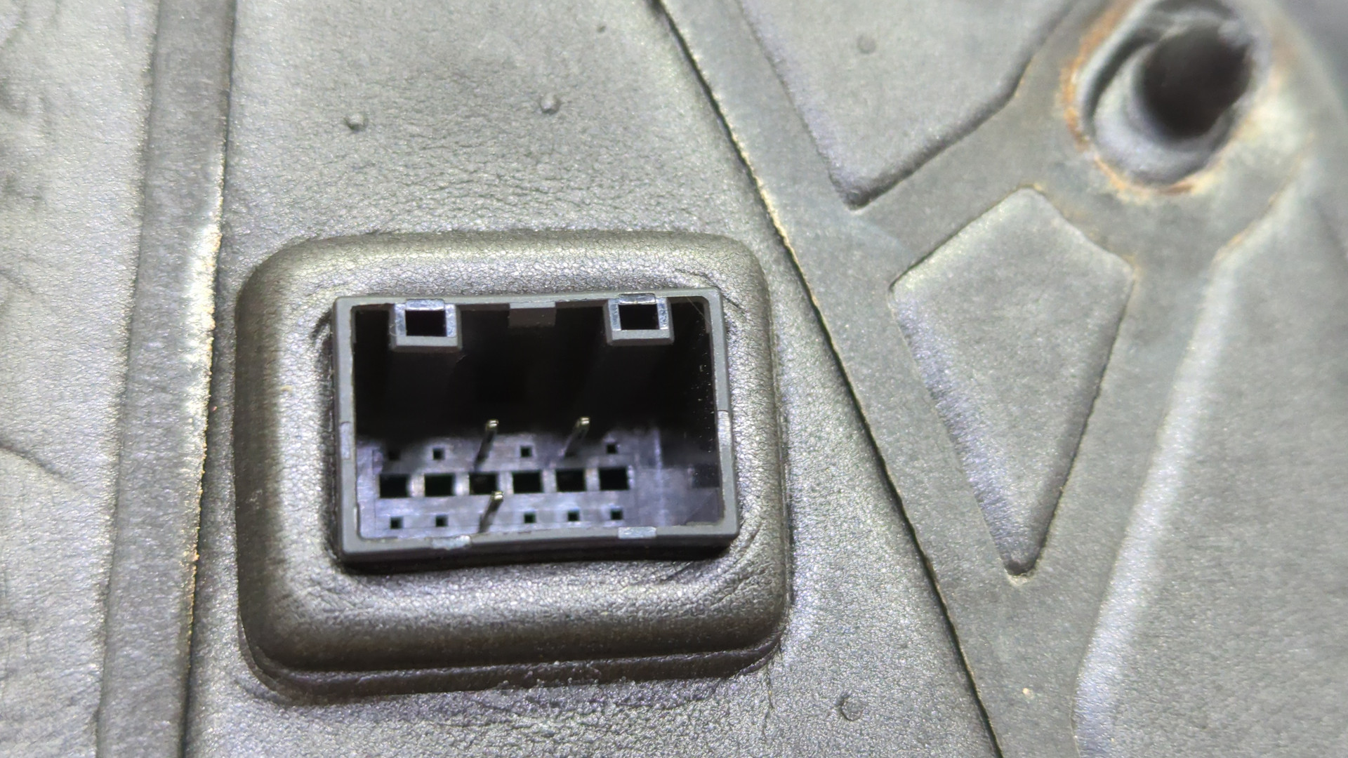 Зеркало левое электрическое