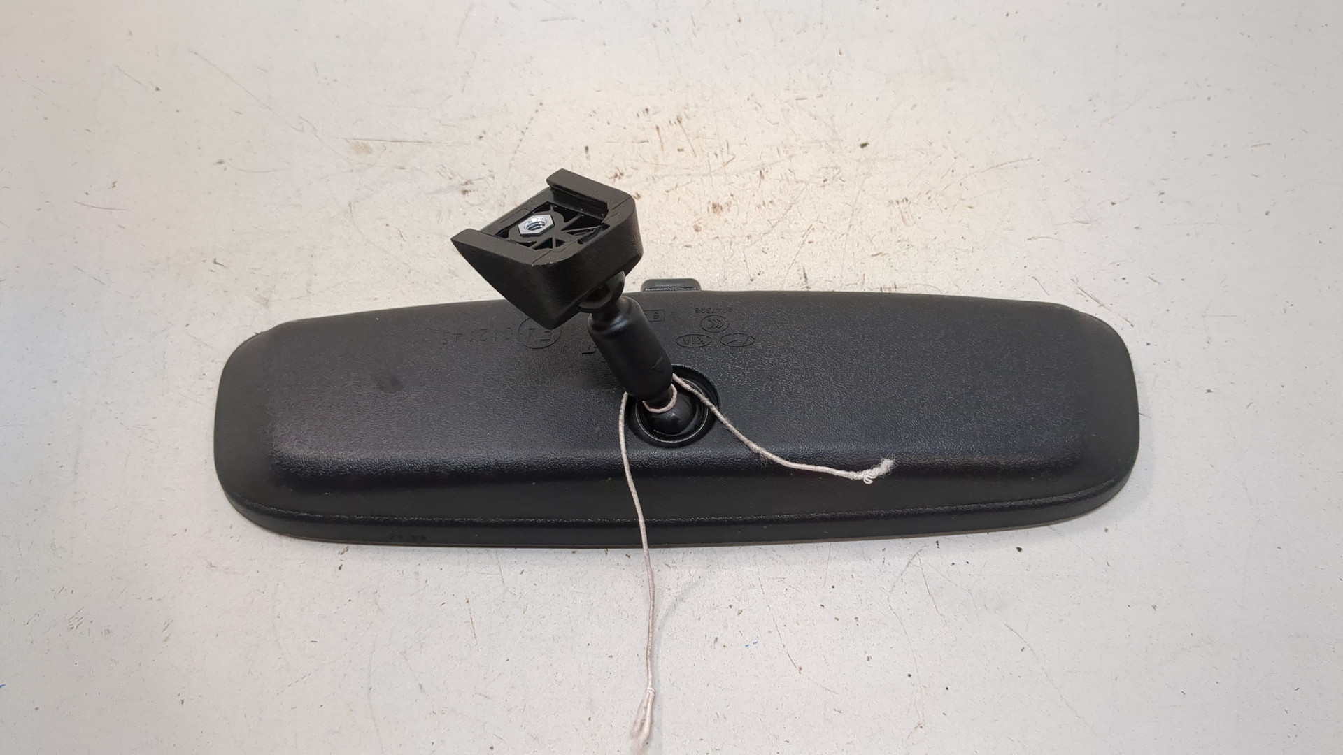 Зеркало заднего вида