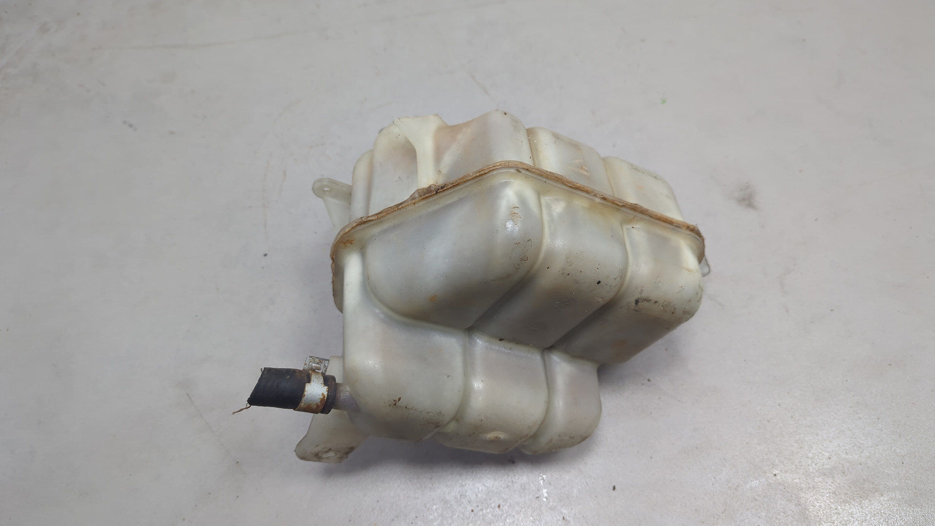 Бачок расширительный