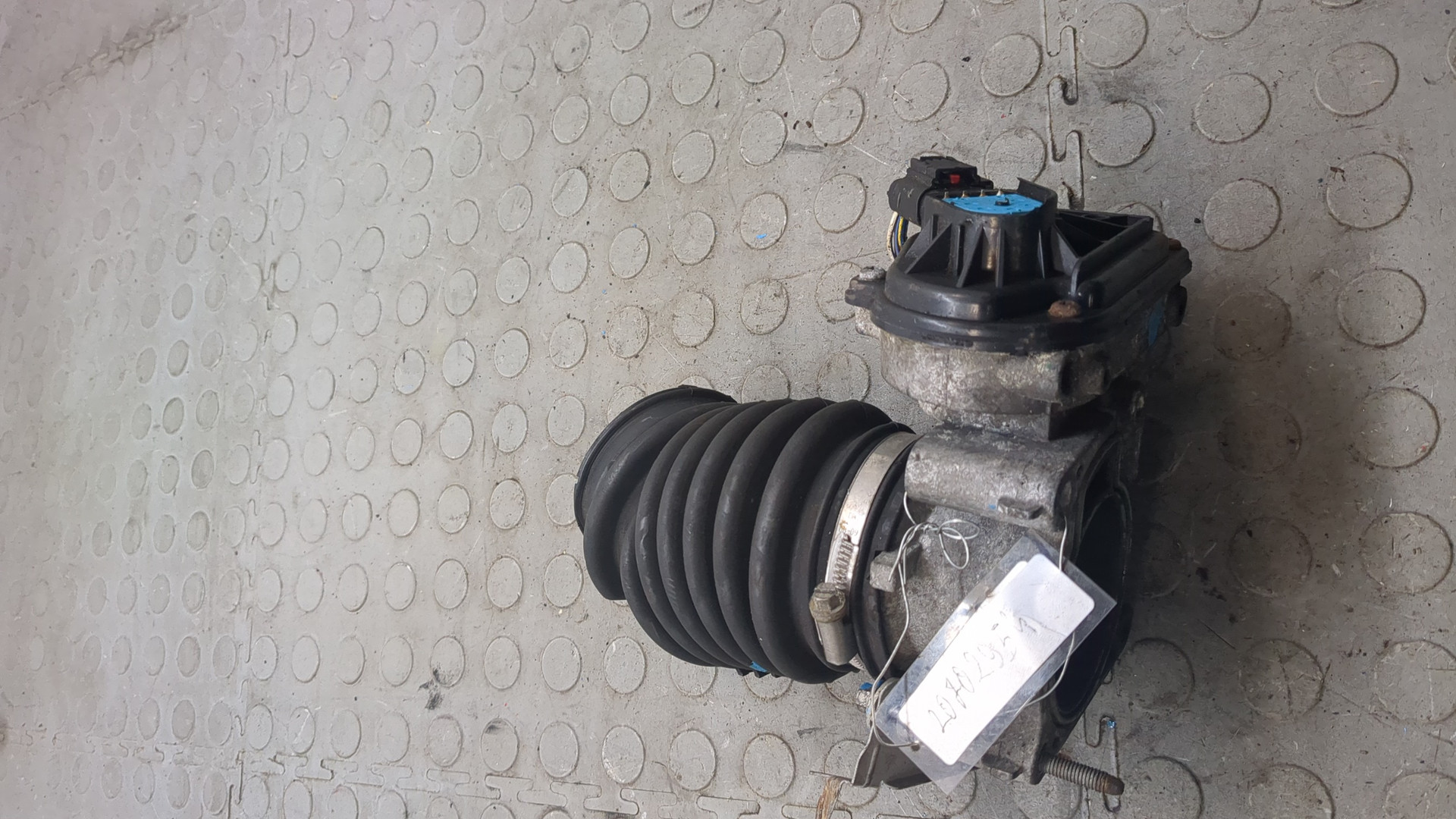 Заслонка дроссельная электрическая