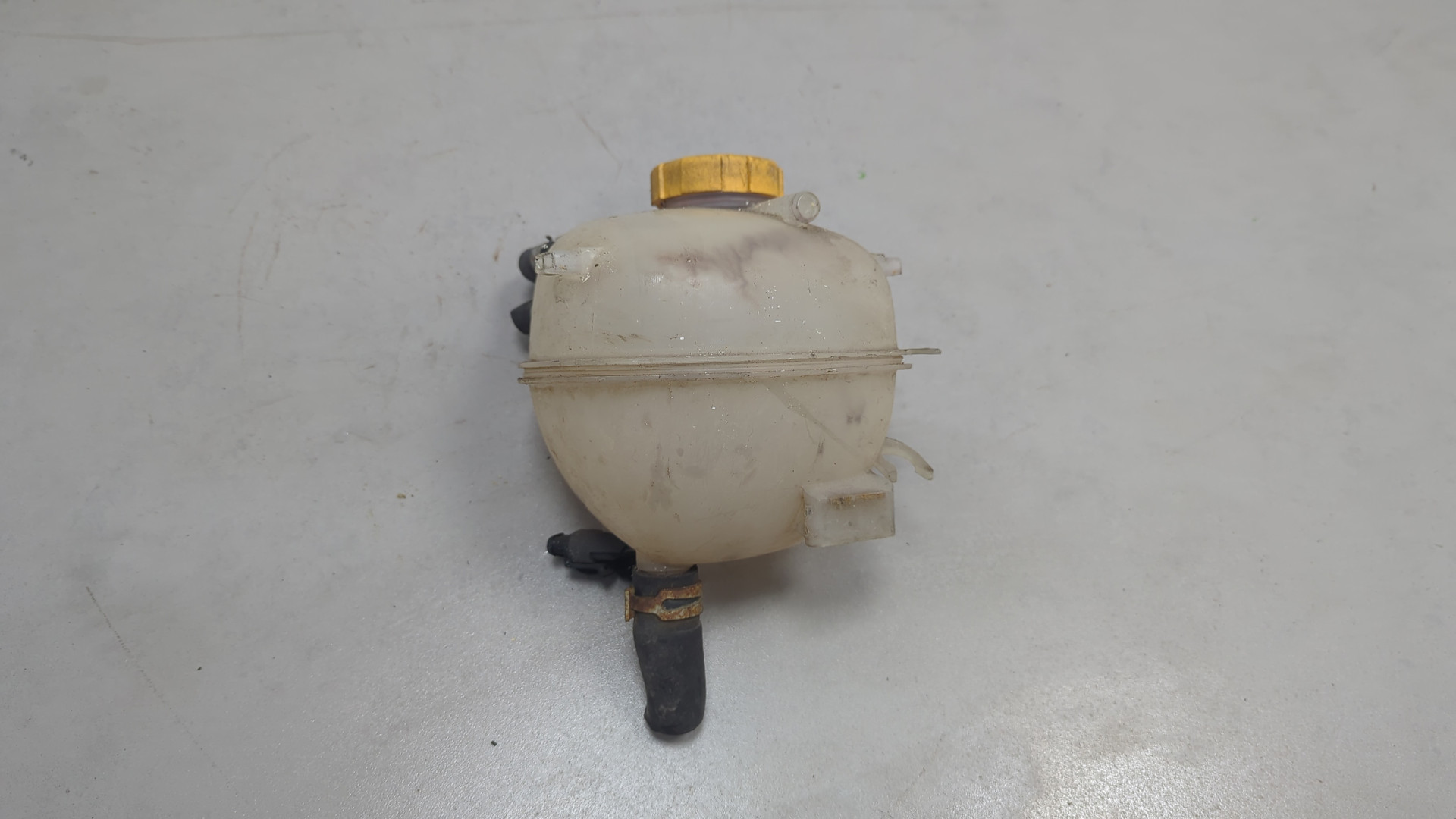 Бачок расширительный