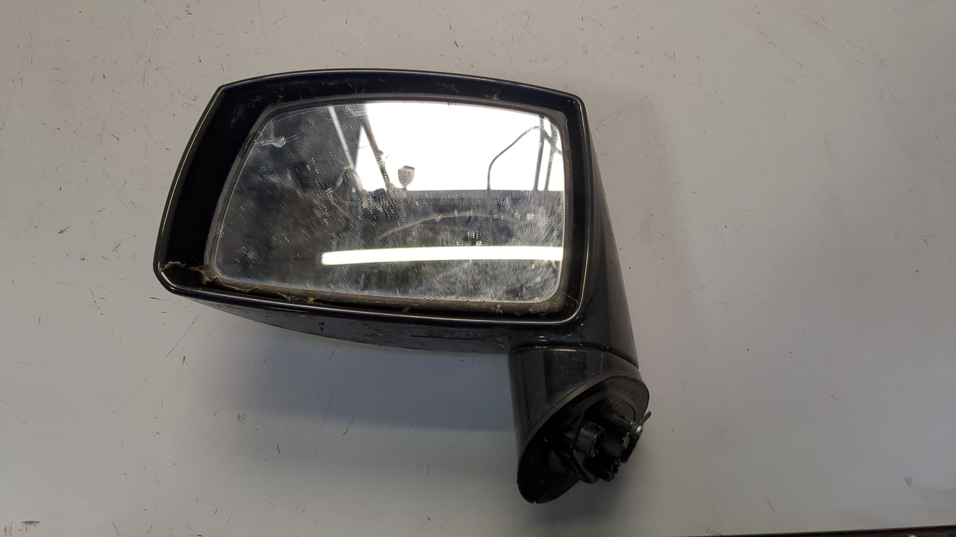 Зеркало левое электрическое